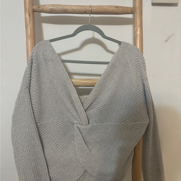 Oversized off the shoulder sweater - Picture 2 of 3